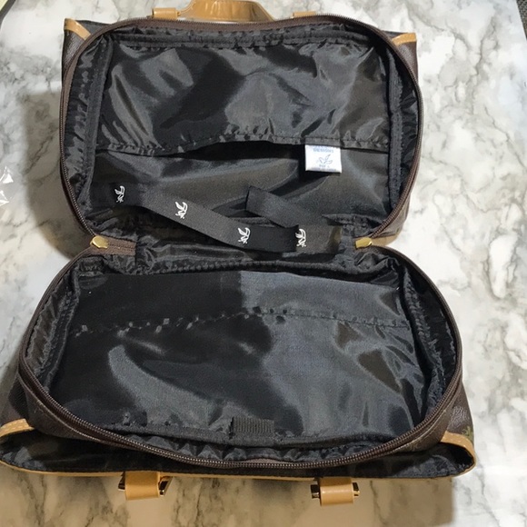 New White Dove Designs Bible journaling bag - middle opens completely - Picture 3 of 12